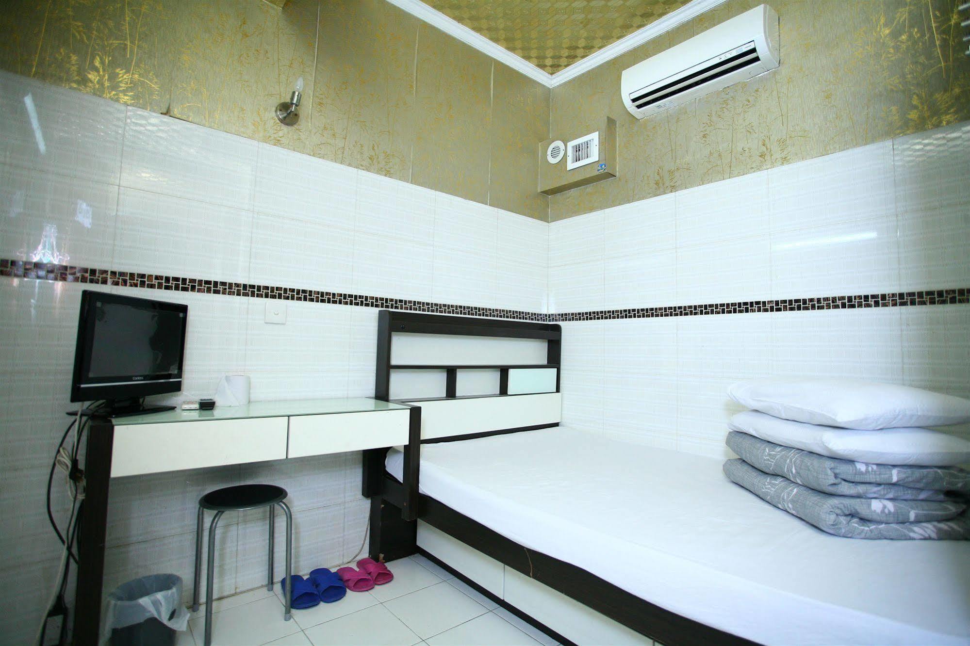 H K Commercial Inn Kowloon  Extérieur photo